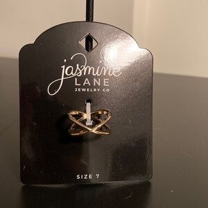 Jasmine Lane Gold Ring Size 7